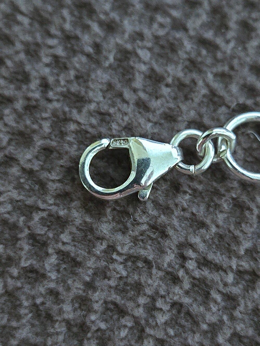 Silver🤍 Stationary Open Circles⭕️ Necklace - NWOT - Picture 7 of 15